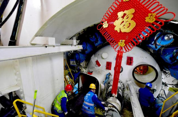 北京市通州區融媒體中心:通州區東六環改造工程最高日進尺24米